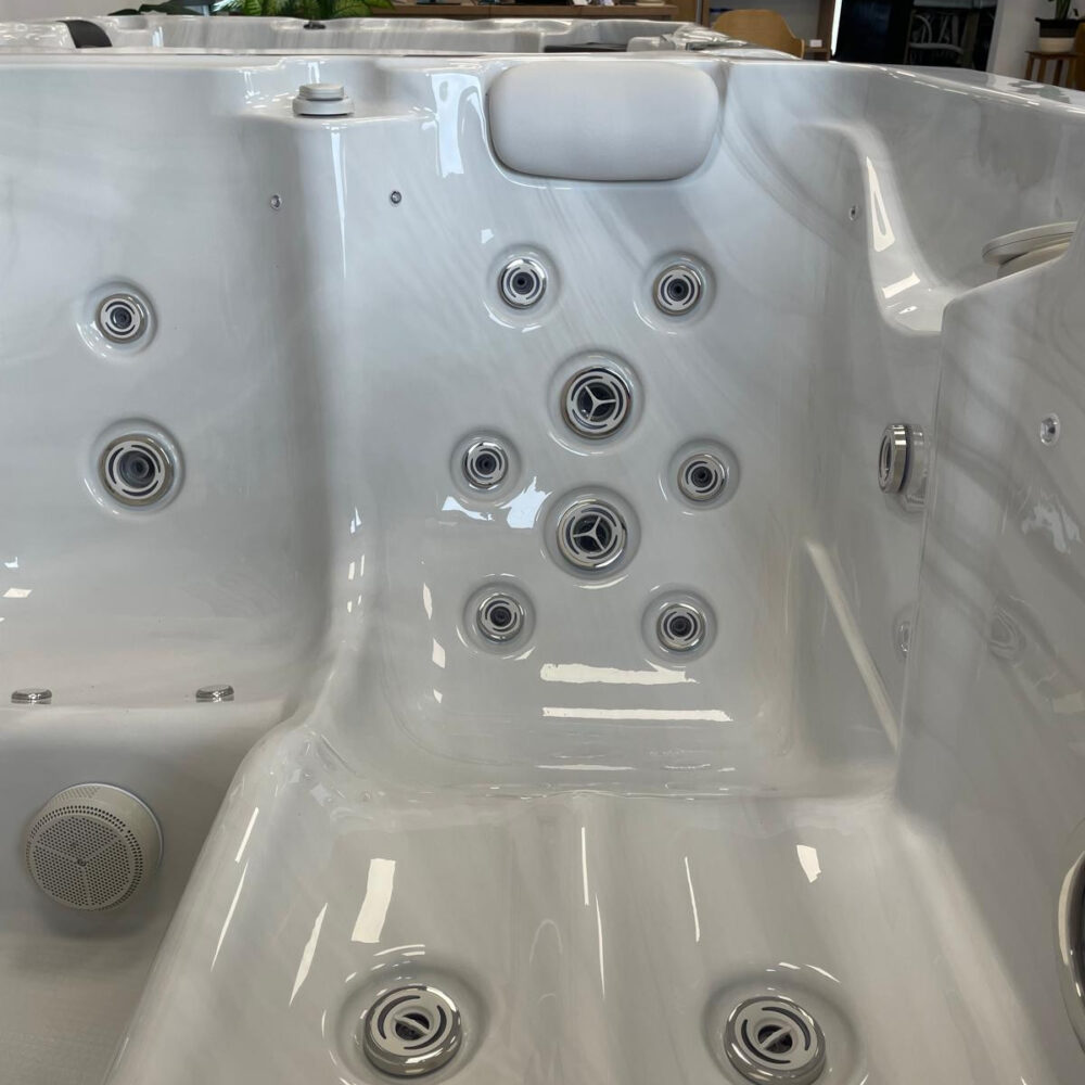 Angora Jacuzzi Ogrodowe