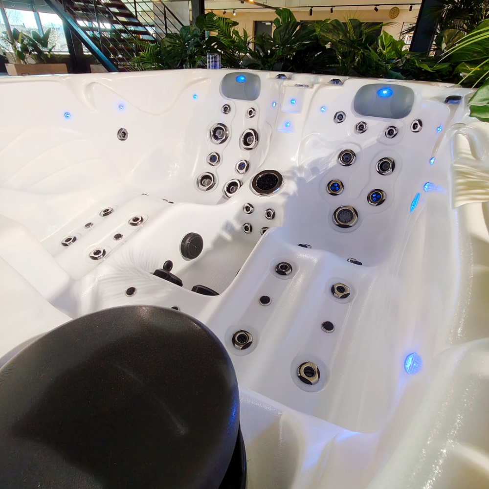 Jacuzzi Ogrodowe Essence dla 3-4 osób – Wanna SPA Całoroczna - obrazek 4