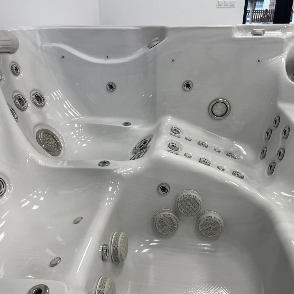 Helios Jacuzzi Ogrodowe