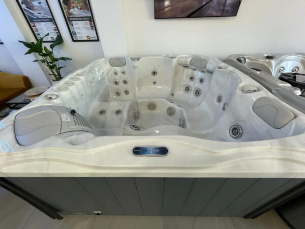 Marseille Jacuzzi Ogrodowe