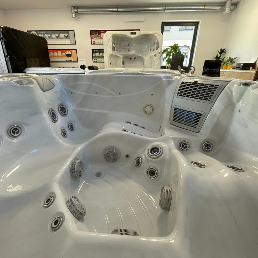 Marseille Jacuzzi Ogrodowe