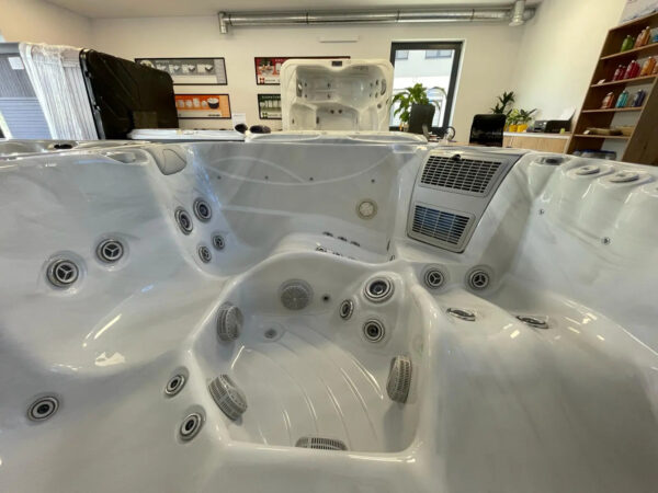 Marseille Jacuzzi Ogrodowe