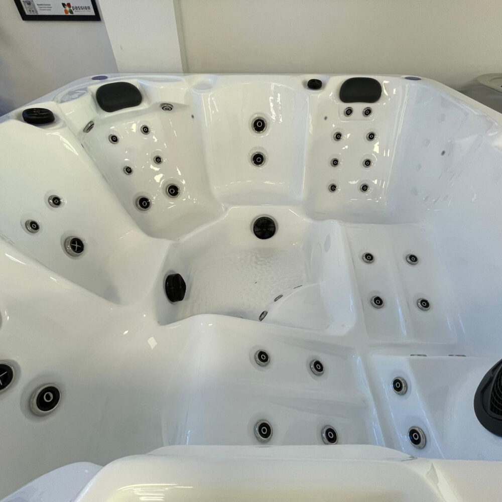 Trident Jacuzzi Ogrodowe