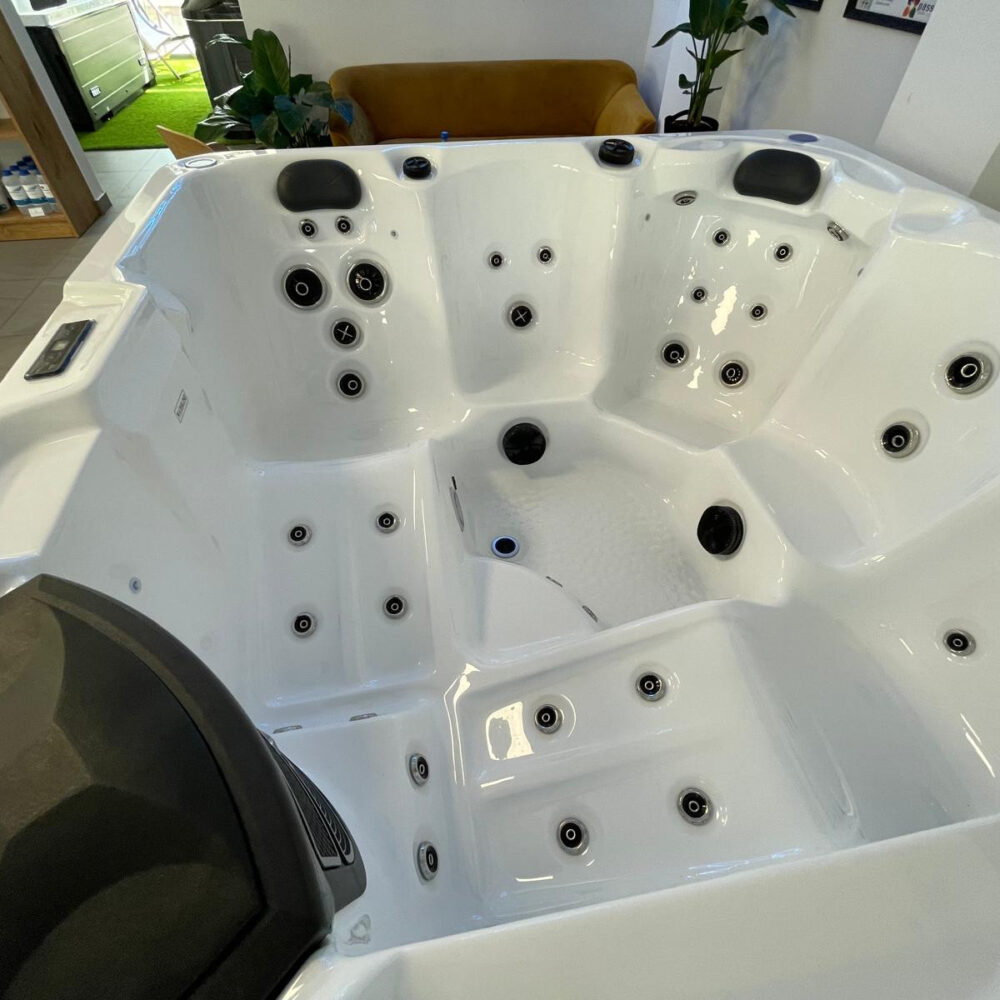 Trident Jacuzzi Ogrodowe