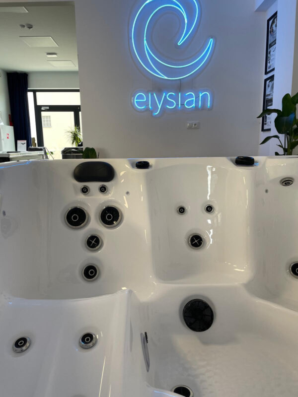 Trident Jacuzzi Ogrodowe